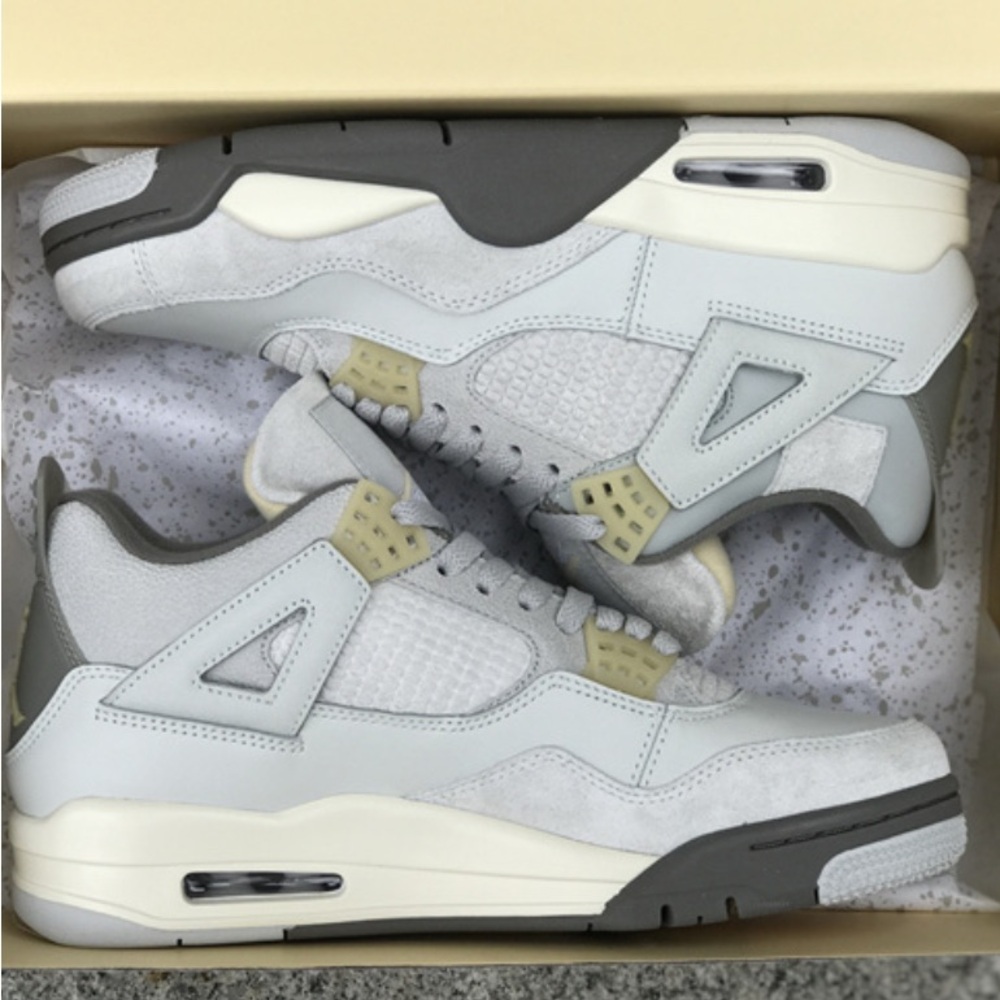 Jordan 4 Photonz Gray and Cream Sneakers Brand (worn slightly) - Picture 5 of 9